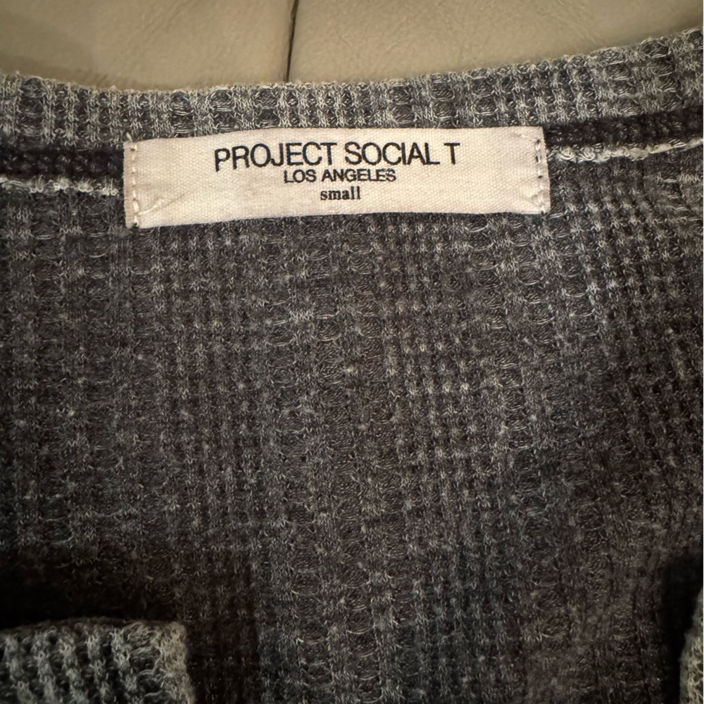 Project Social T Oversized Charcoal Waffle Knit Long Sleeve Top - Picture 7 of 8